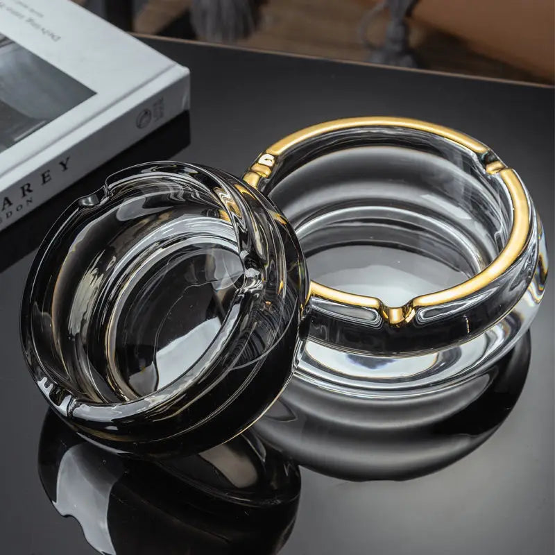 Alter Glas Aschenbecher