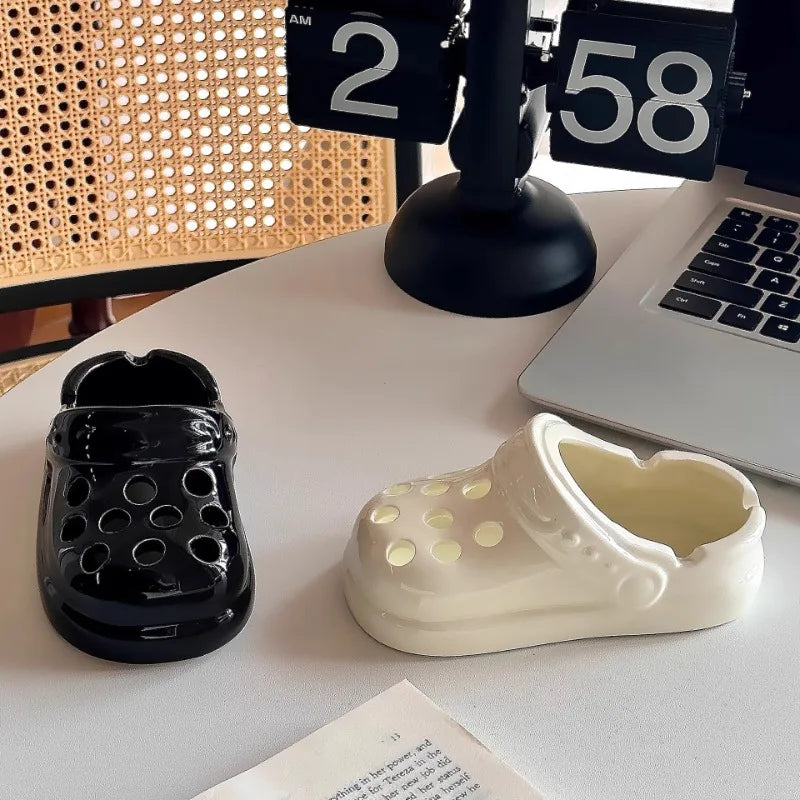 Crocs Aschenbecher