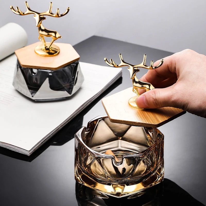 glas aschenbecher mit deckel