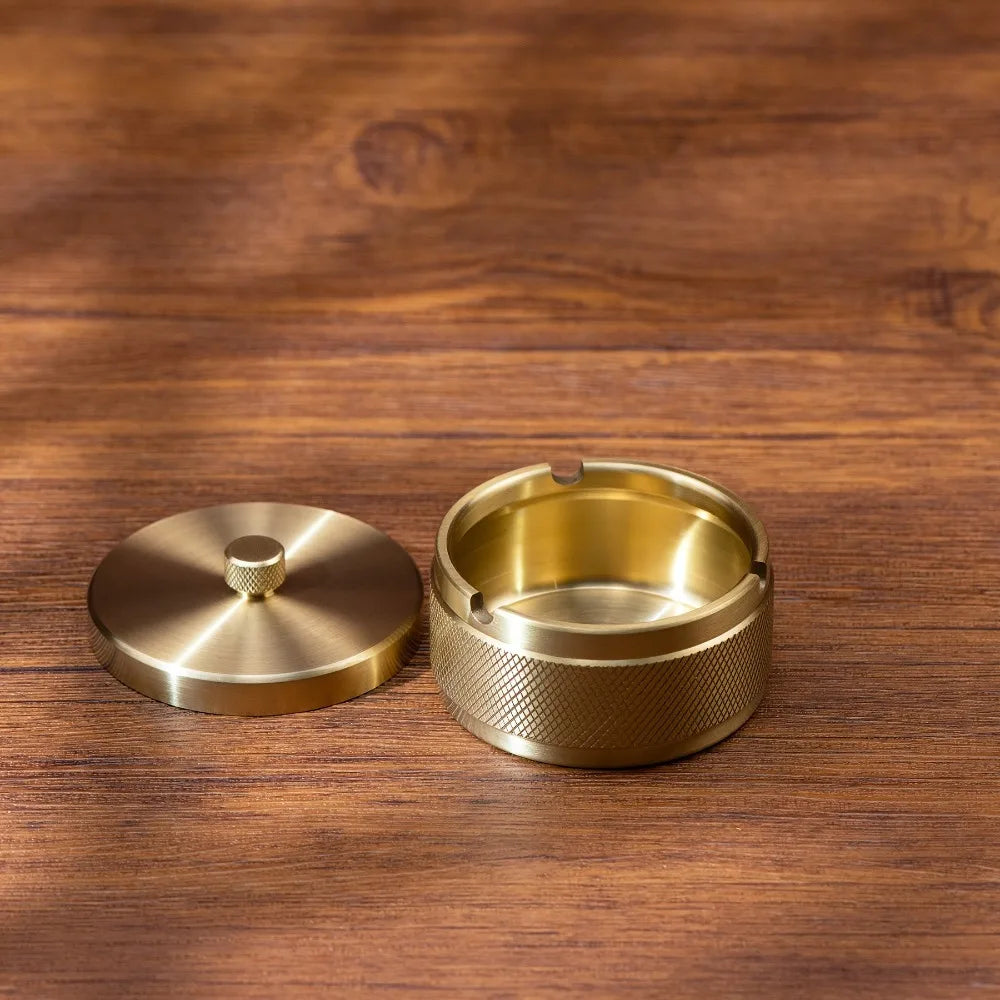 Messing Aschenbecher Mit Deckel