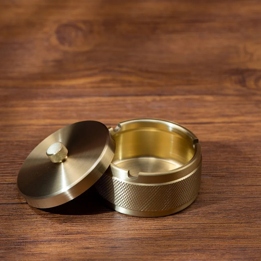 Messing Aschenbecher Mit Deckel