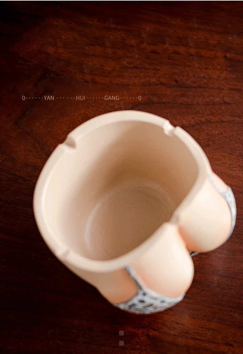Sexy Aschenbecher