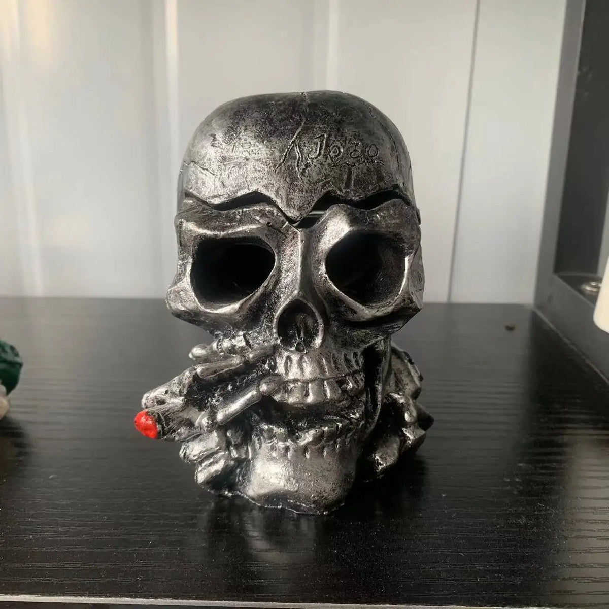 Totenkopf Aschenbecher Mit Deckel